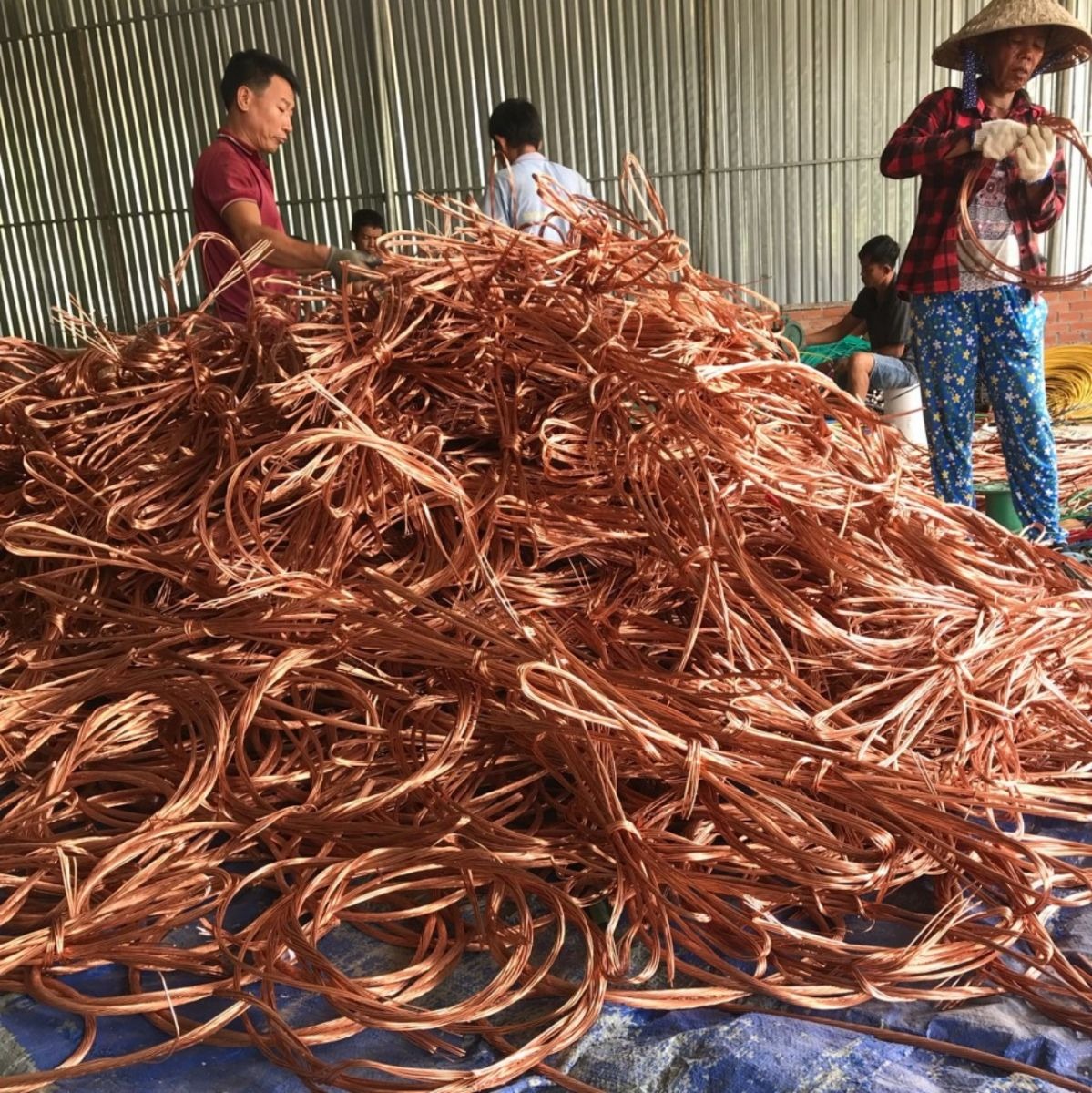 Tại sao nên thu mua dây cáp đồng?